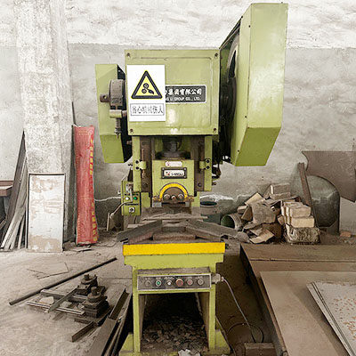 开式可倾压力机